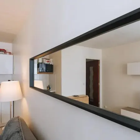 Large Studio - Bercy - 2 People Апартаменты *